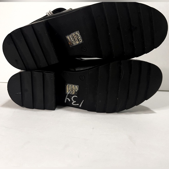 Van Dalen Chelsea Black Ankle Boots with Silver Buckle - Picture 6 of 8